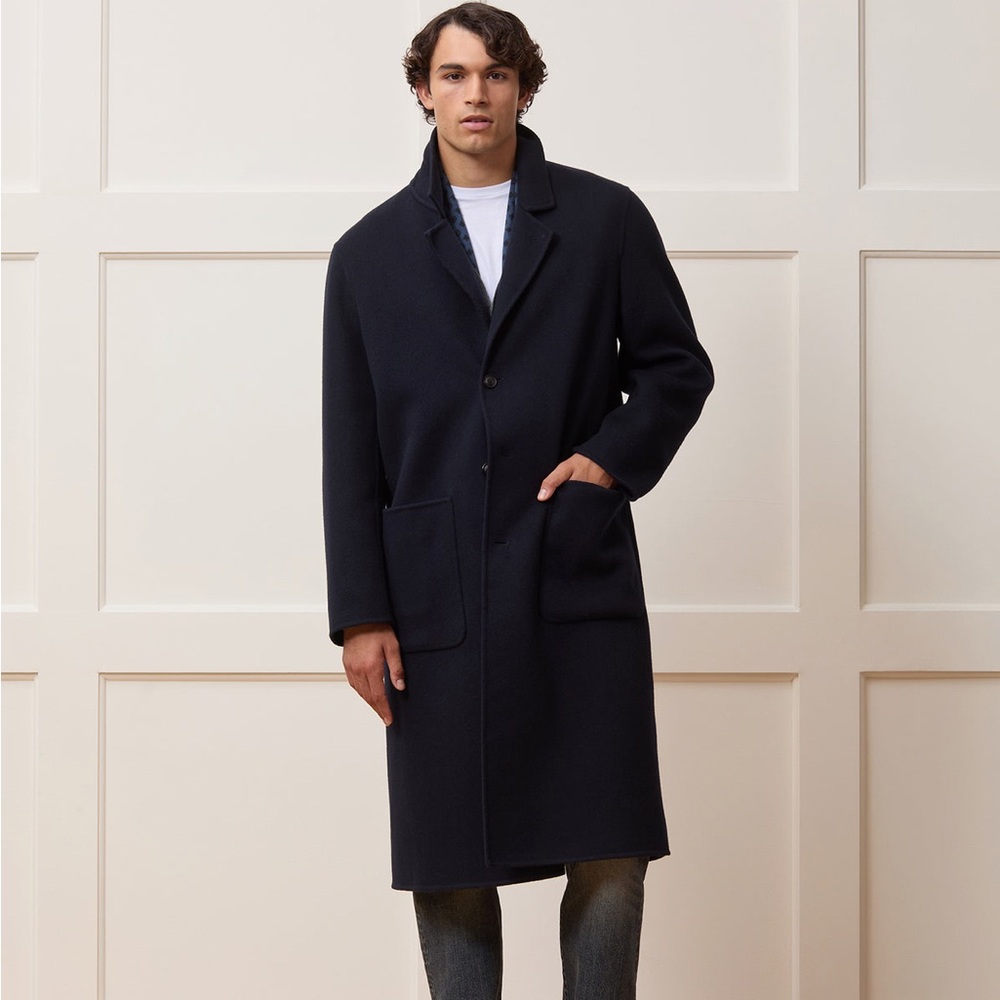 Todd Snyder Black Top Coat . Tollegno 1900 100% Cashmere made in Italy. Style